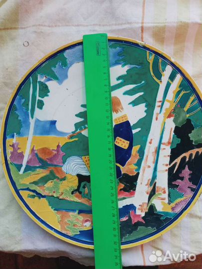 Декоративная тарелка Зик Конаково и фигурка