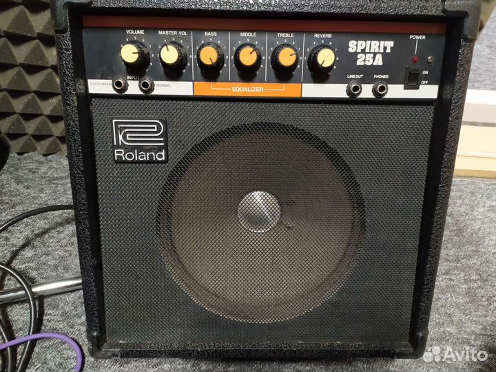 Гитарный комбоусилитель Roland spirit 25A
