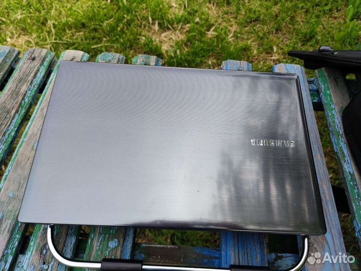 Ноутбук Samsung