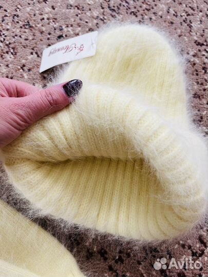 Новая шапка с варежками