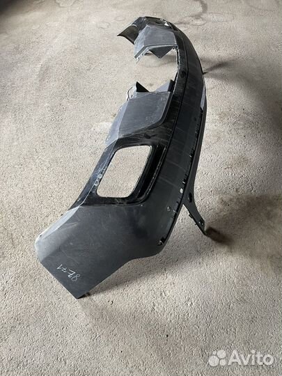 Продам задний бампер cadillac xt5