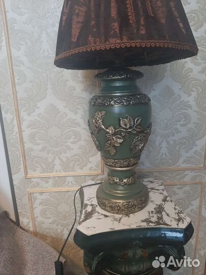 Лампа настольная