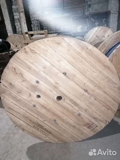 Продам катушки кабельные