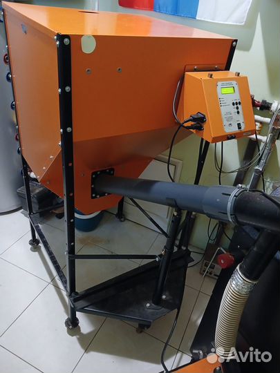 Пеллетная горелка с бункером