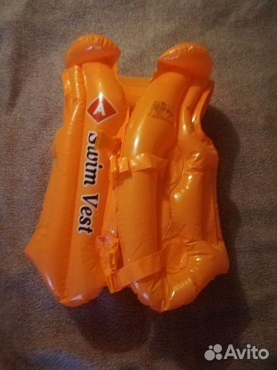 Жилет для плавания детский и очки