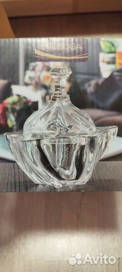 Ваза с крышкой новая