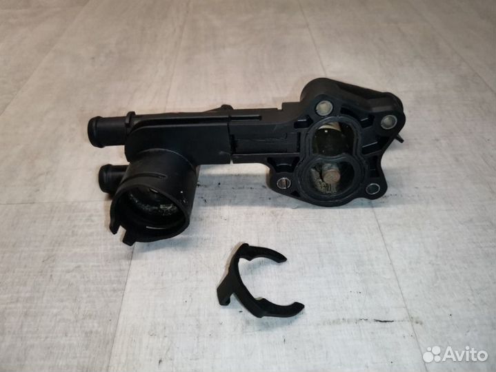 Корпус термостата Volkswagen Golf 6 1.2 CBZ 2013