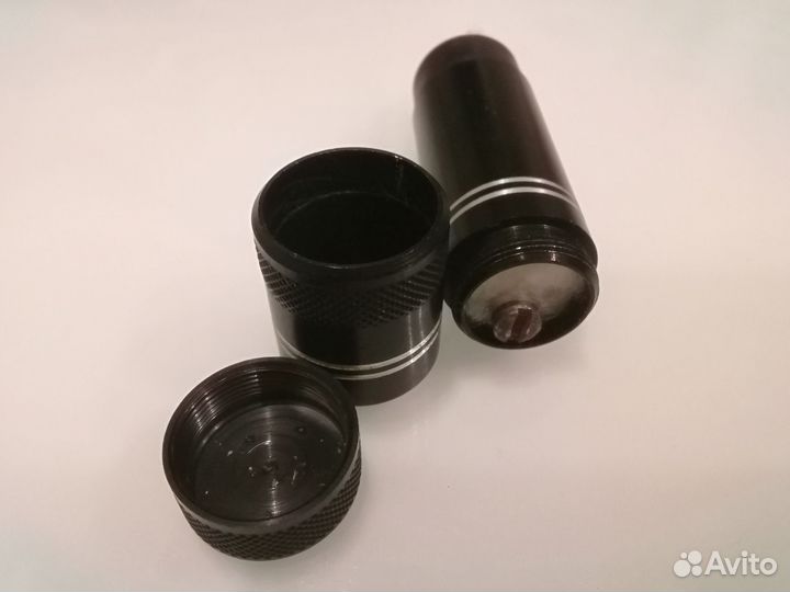 Винтажная бензиновая зажигалка