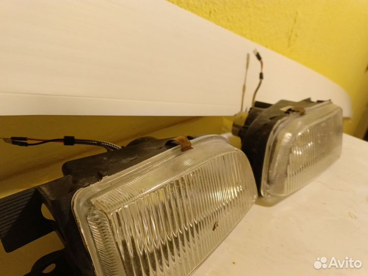 Противотуманные фары Тойота carina