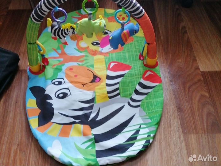 Развивающий коврик