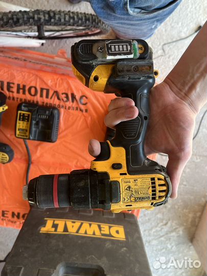 Шуруповерты Dewalt