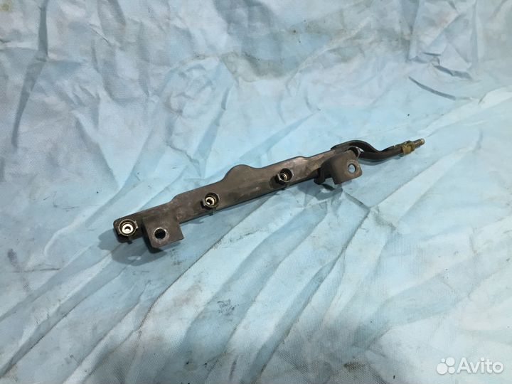 Топливная рампа Mazda 3 BK / Мазда 3 бк