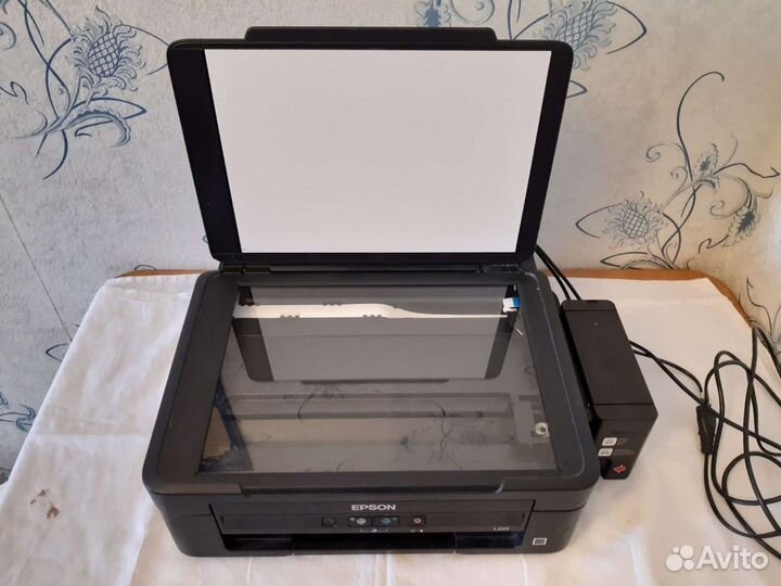 Продаю принтер струйный Epson L210 б/у