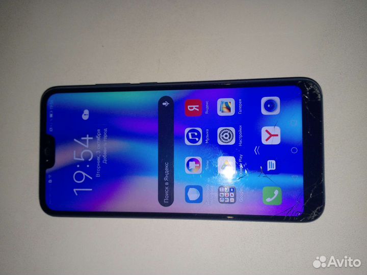 Телефон honor 10