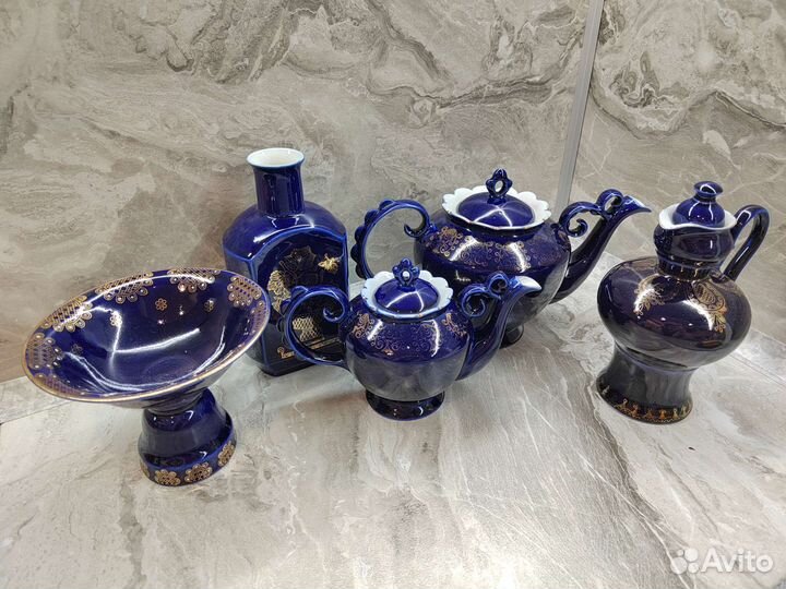 Фарфоровый чайный набор