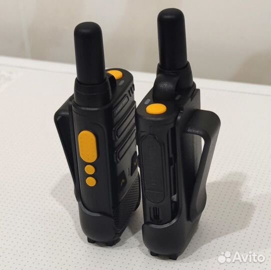 Рация радиостанция с гарнитурой и наушником