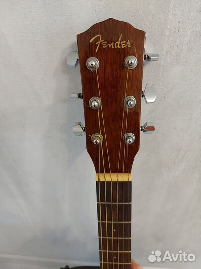 Гитара fender