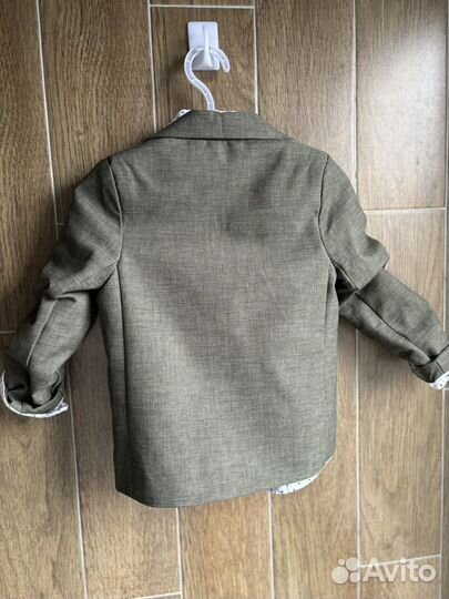 Пиджак и рубашка на мальчика