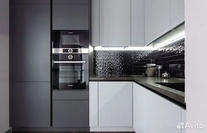 Кухня в потолок на заказ