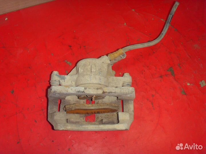 Суппорт тормозной передний правый Chery Tiggo