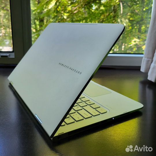 Ноутбук трансформер HP Spectre X360
