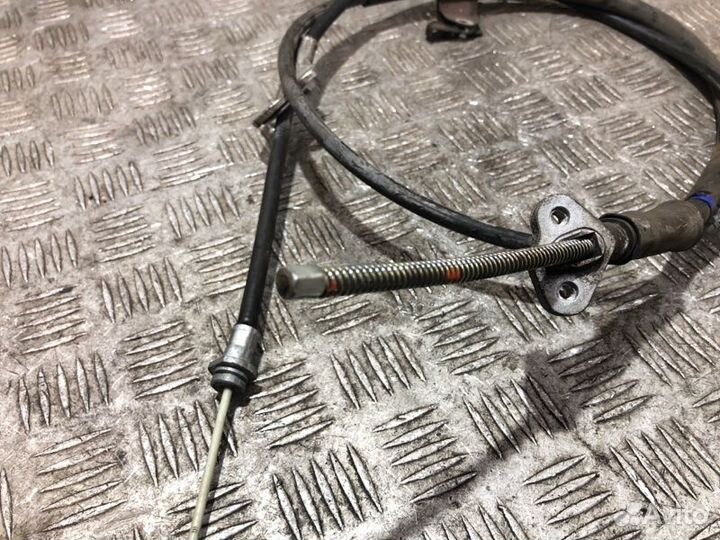 Трос ручного тормоза правый Toyota Camry V40 2azfe