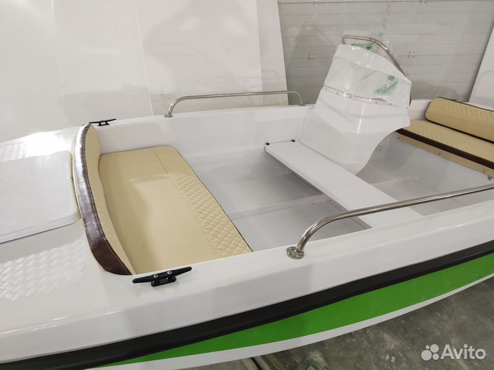 Консольная мотолодка Кайман 42 s мотор 9,9-50 л.с