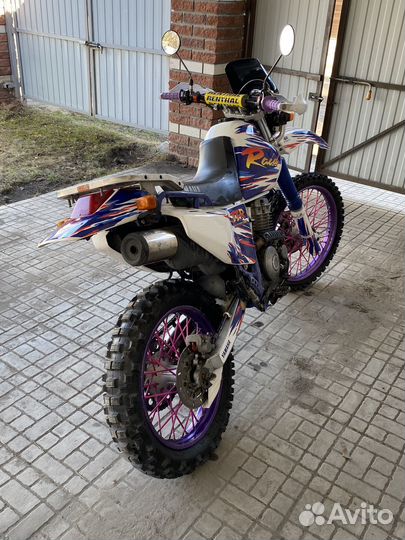 Yamaha TTR 250 Raid