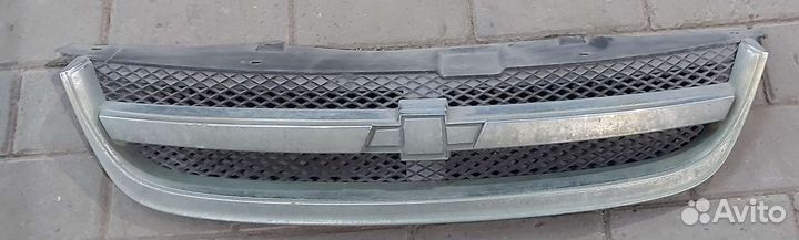 Решетка радиатора chevrolet lacetti