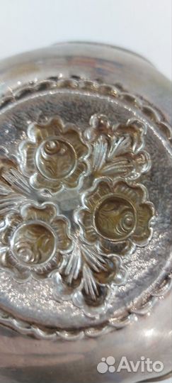 Серебряная тарелка