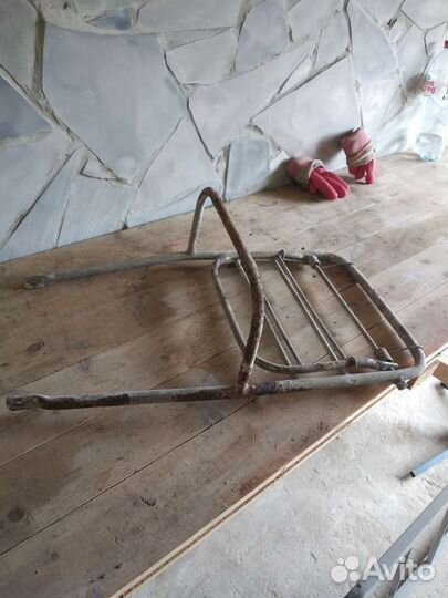 Багажник для мотоцикла (ретро)