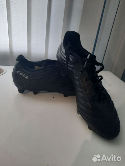 Футбольные бутсы adidas copa
