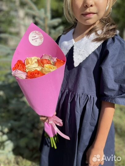 Букет из роз на день знаний