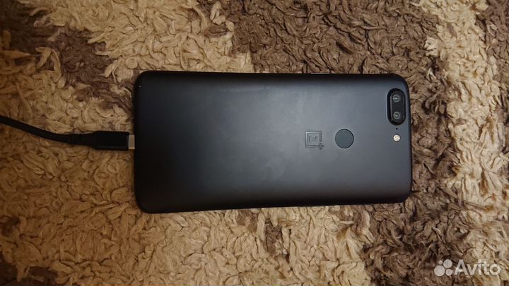 OnePlus 5T, 8/128 ГБ