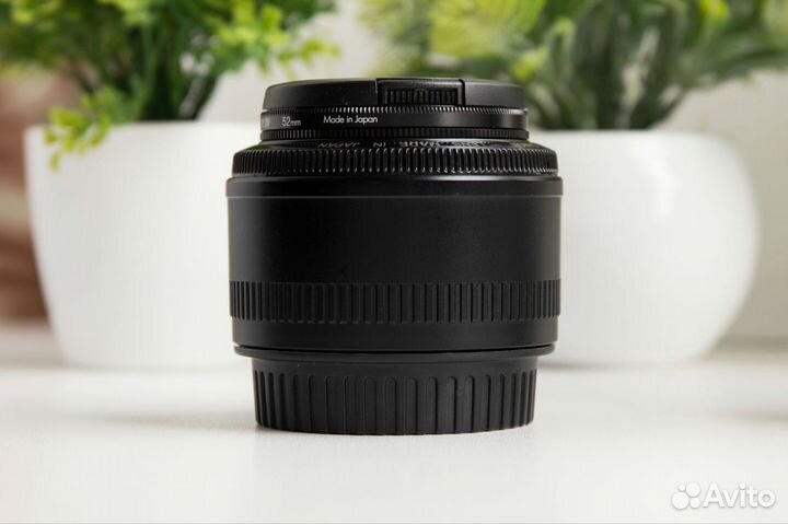 Canon EF 50mm f/1.8 II