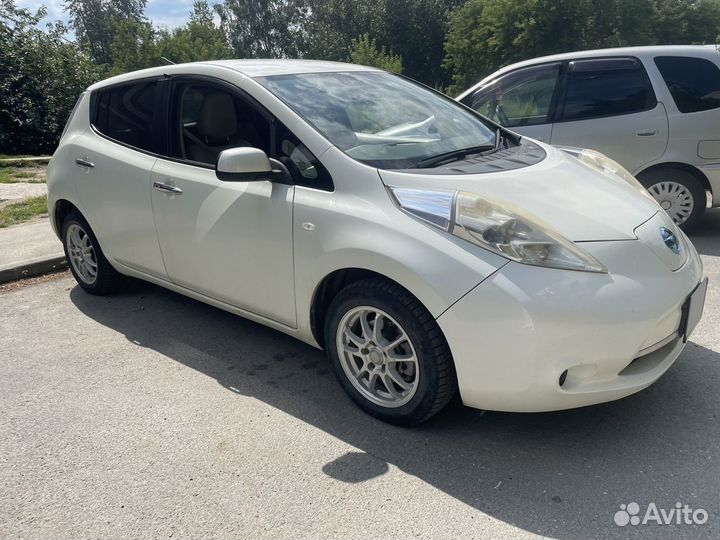 Nissan Leaf AT, 2011, 74 000 км