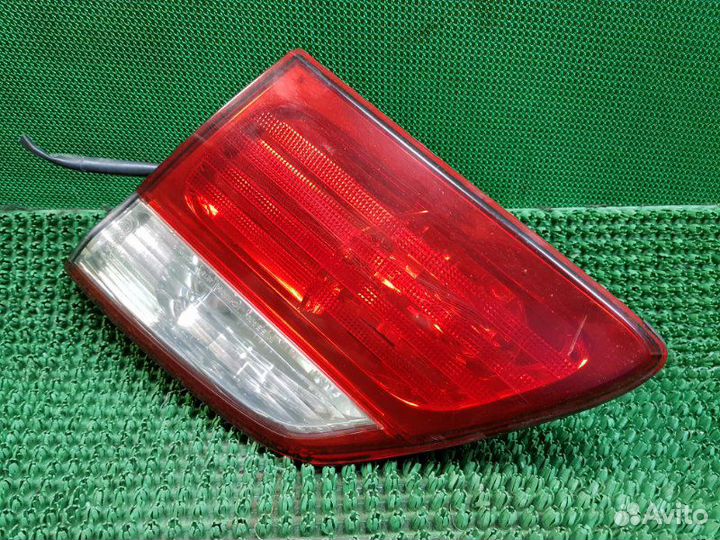 Фонарь задний правый Nissan Maxima A33 VQ20DE