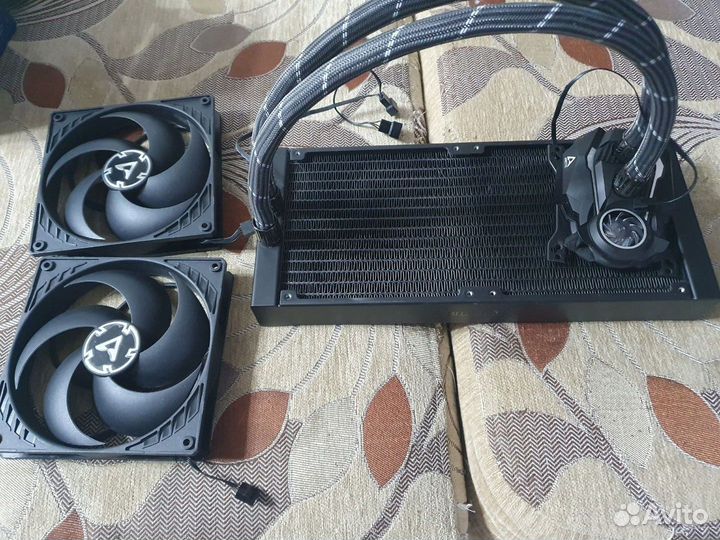 Arctic Cooling Liquid Freezer II-280