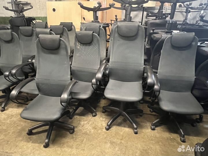 Компьютерное кресло metta