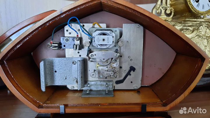 Настольные часы Энергия