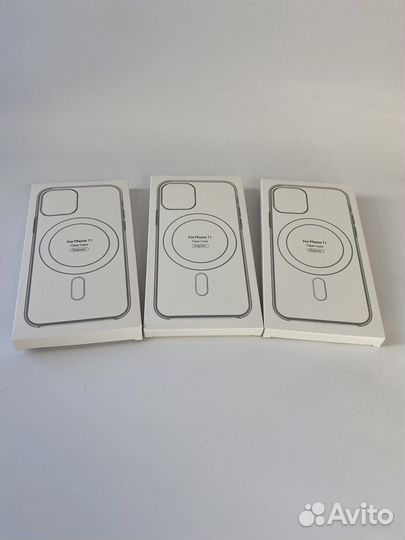 Магнитный чехол на iPhone 11