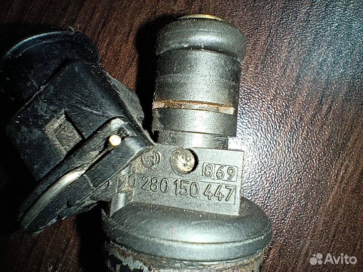 Топливная рампа (форсунка) Volkswagen Passat B5 1