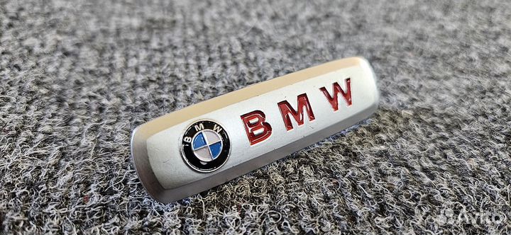 Значек (шильдик) BMW