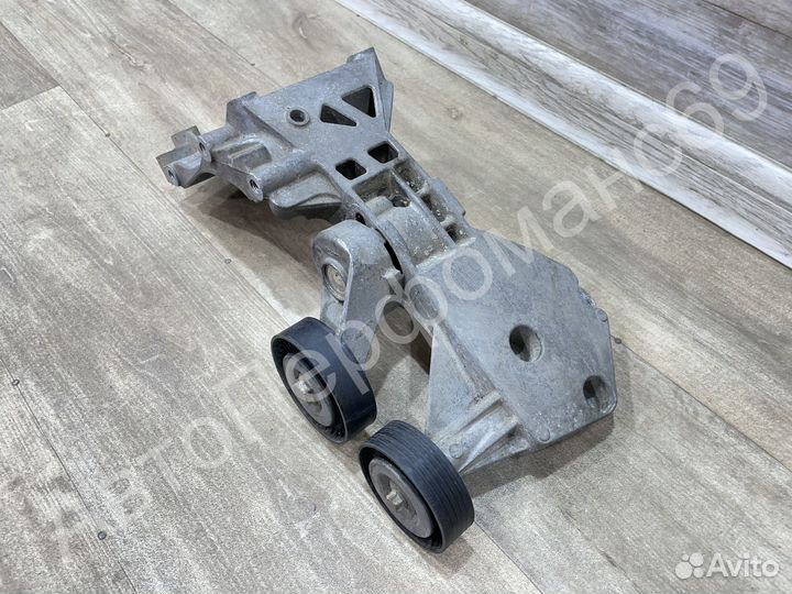 Кронштейн натяжителя приводного ремня w245 / w169