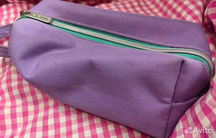 Косметичка дорожная