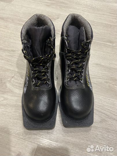 Лыжные ботинки spine