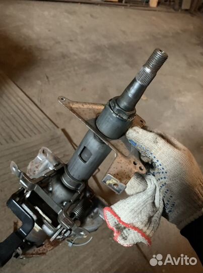 Рулевой вал Nissan Almera N16