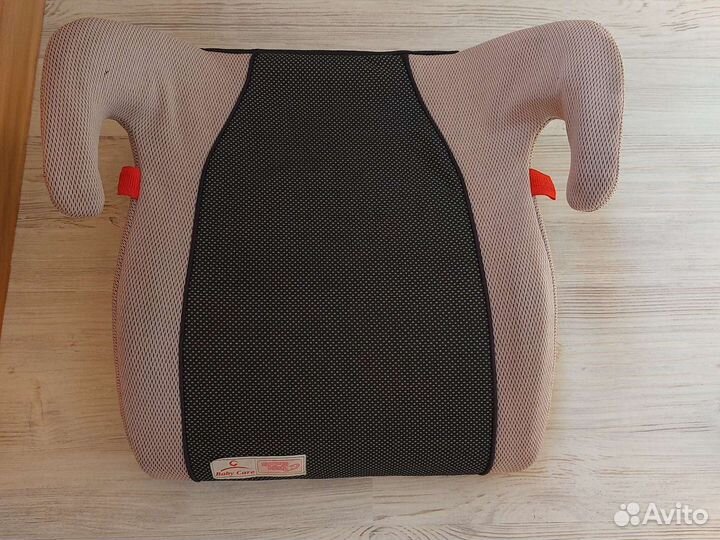 Автомобильное кресло
