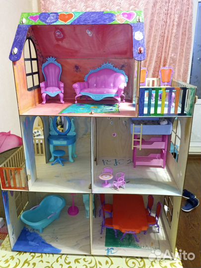 Домик кукольный