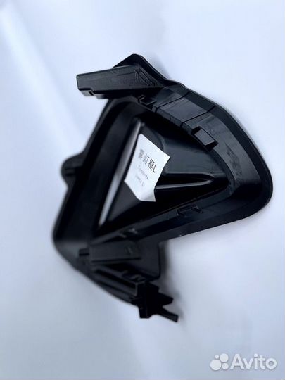 Рамка для дхо правая / FAW Jetta VA3 / Капот